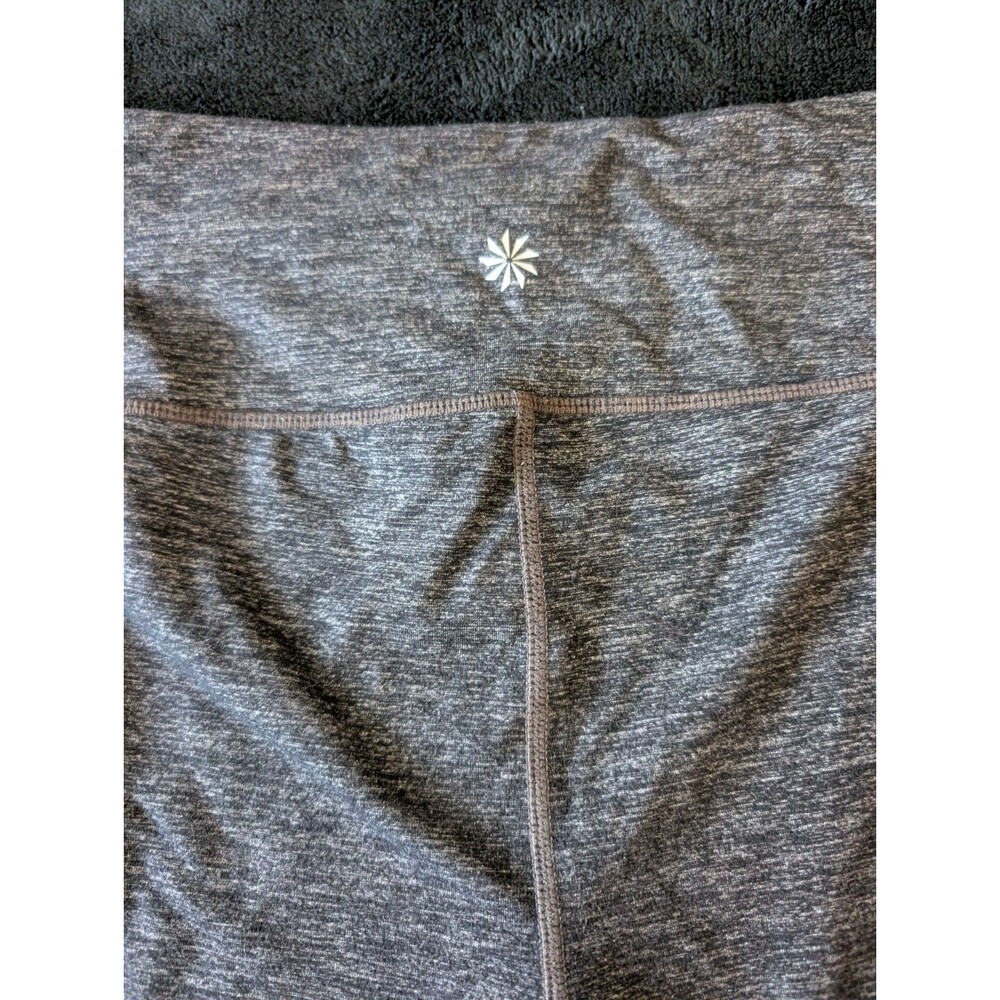 Athleta Womens Grey 6” Bicycle Weightlifting Pilates Stretch Athleisure Shorts M - Picture 4 of 8